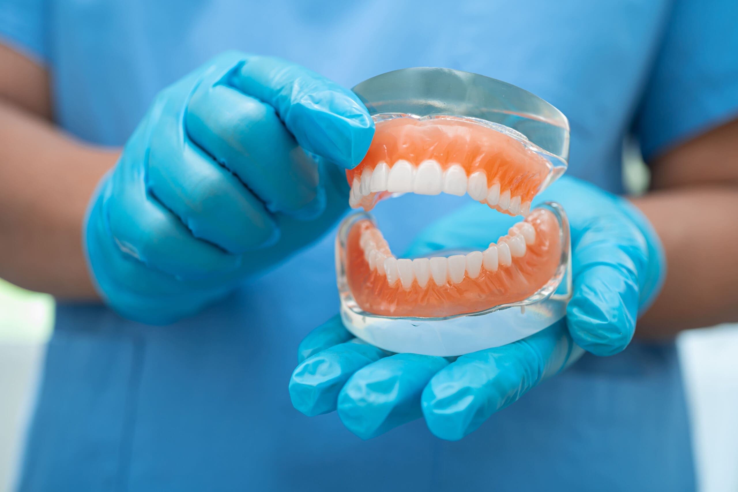 Dentures Repair: Quick Fixes for Broken or Worn Dentures